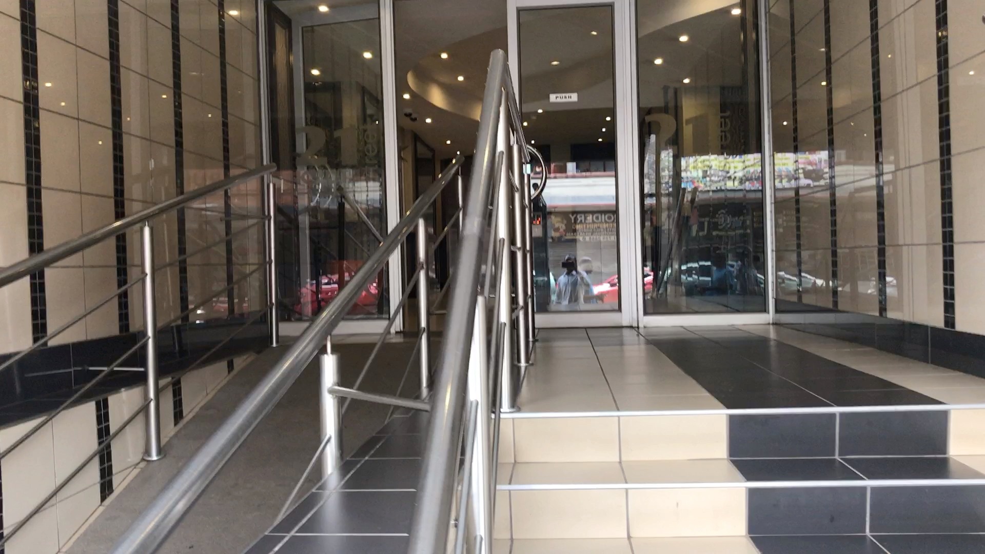 Direction from Carlton Center to Mpilo Royal College. It’s just 2 ...