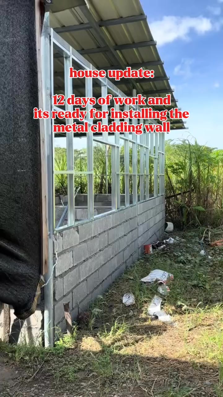 Simple metal cladding house with a size of 20 by 24ft. 12 days of work ...
