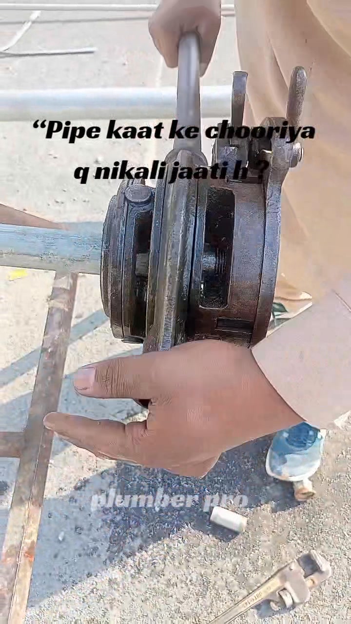 Elbow lagaya Choori check ki Taake baad mein leak na aaye 💧 Real ...