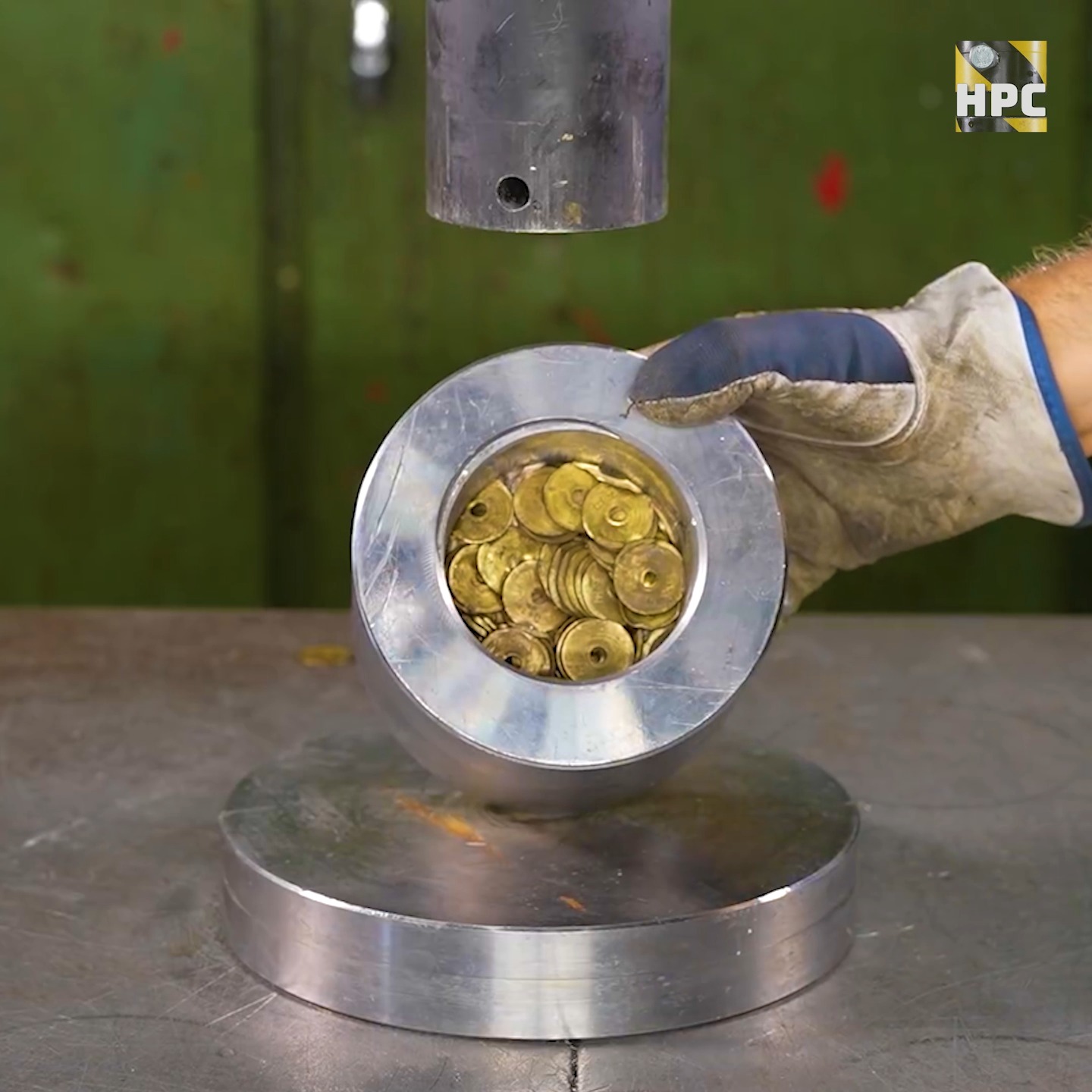 Hydraulic press channel