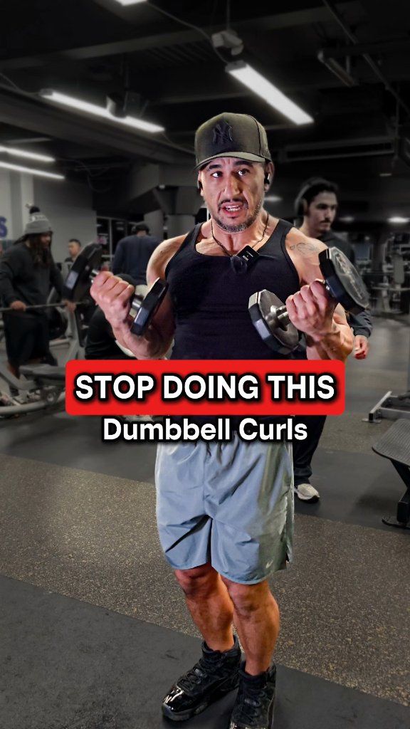 🔥 STOP swinging your curls if you actually want bigger biceps 🔥 👉 Form ...