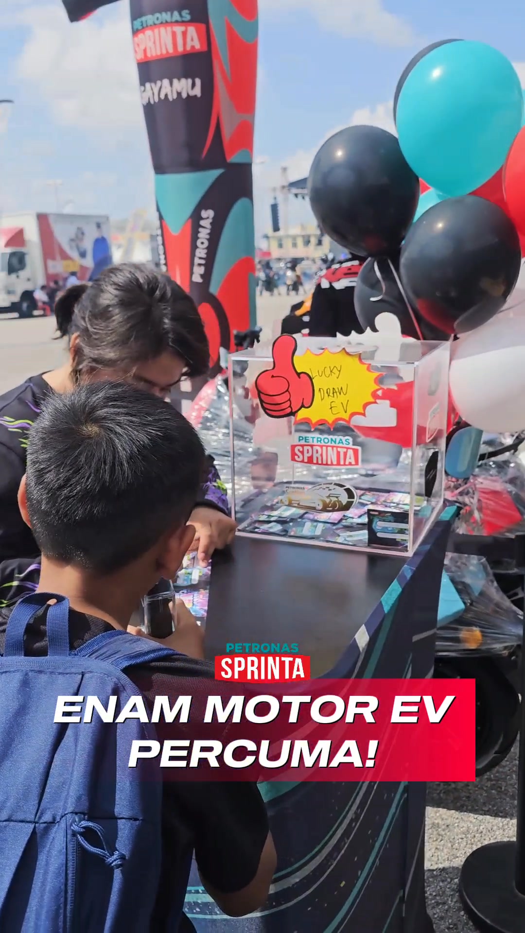 Cepat2 gaiss pergi ke booth Petronas Sprinta di event RXZ Members Ride ...