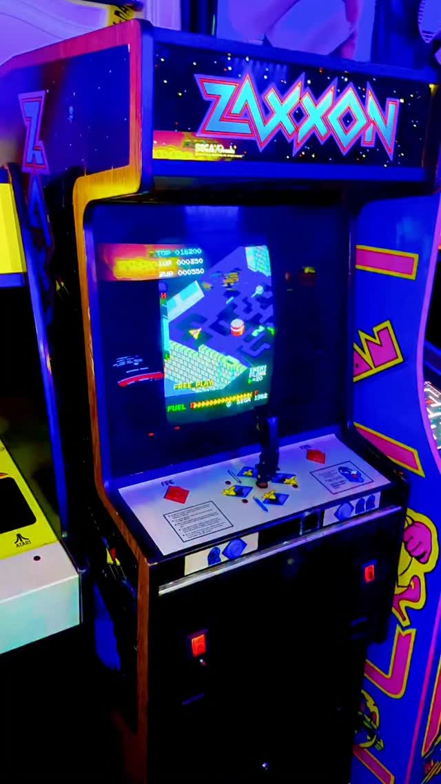 Apple II version of Zaxxon game review