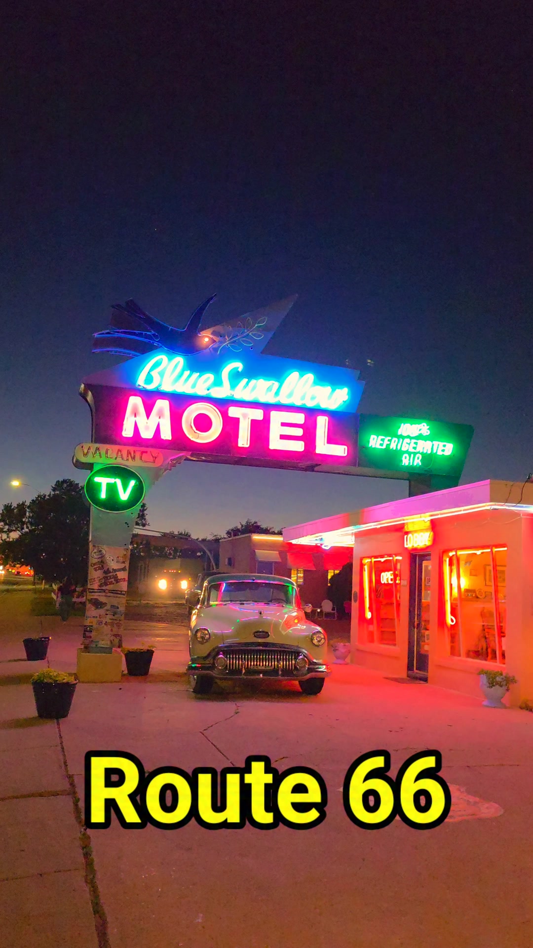 The Neon Lights of Route 66 | Route 66 Road Relics
