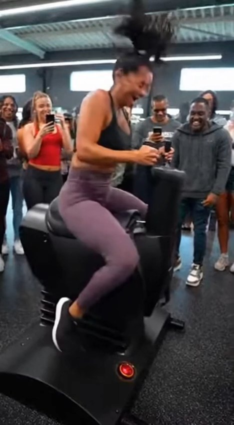 Gym Rodeo Machine Fail Crowd Loves It #usa #unitedstates #hobi #muscle ...