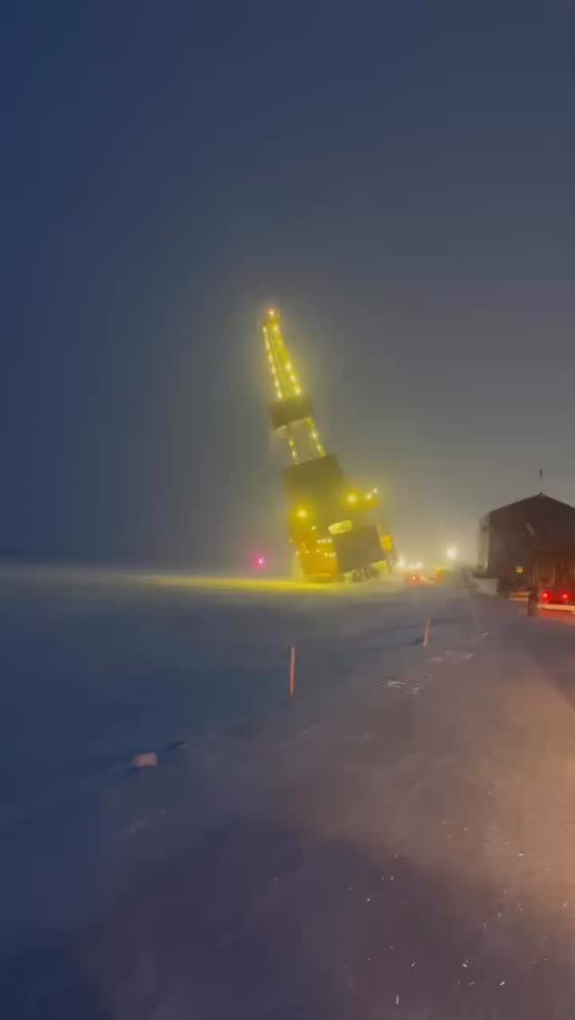 Thomas Lees - Largest oil drilling rig in North America... | Facebook