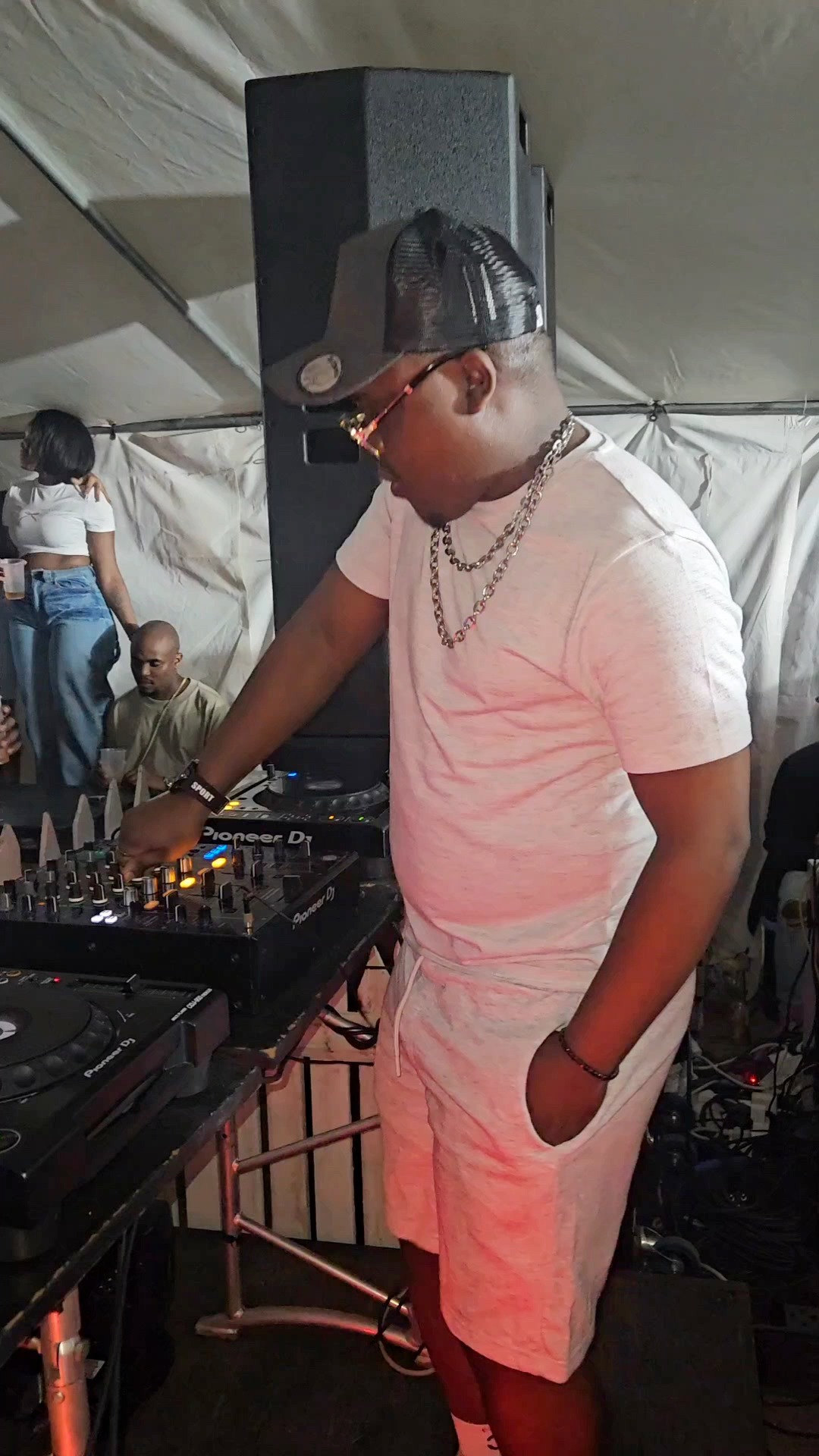 The only DJ who gives you Ewallet for supporting him, DJ Coach, rate me ...