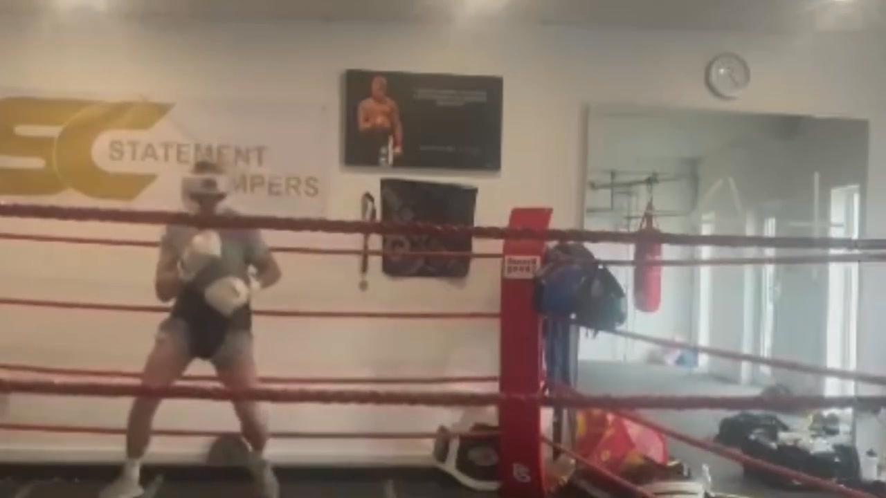 Well tonight I step back in the ring with gloves on.. Back to the roots ...