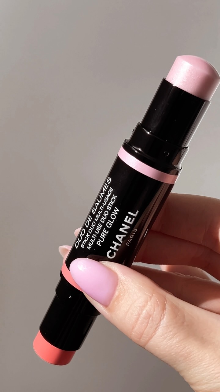 chanel.beauty Multi-use Duo Stick Shade swatched - 08 - Pure Glow