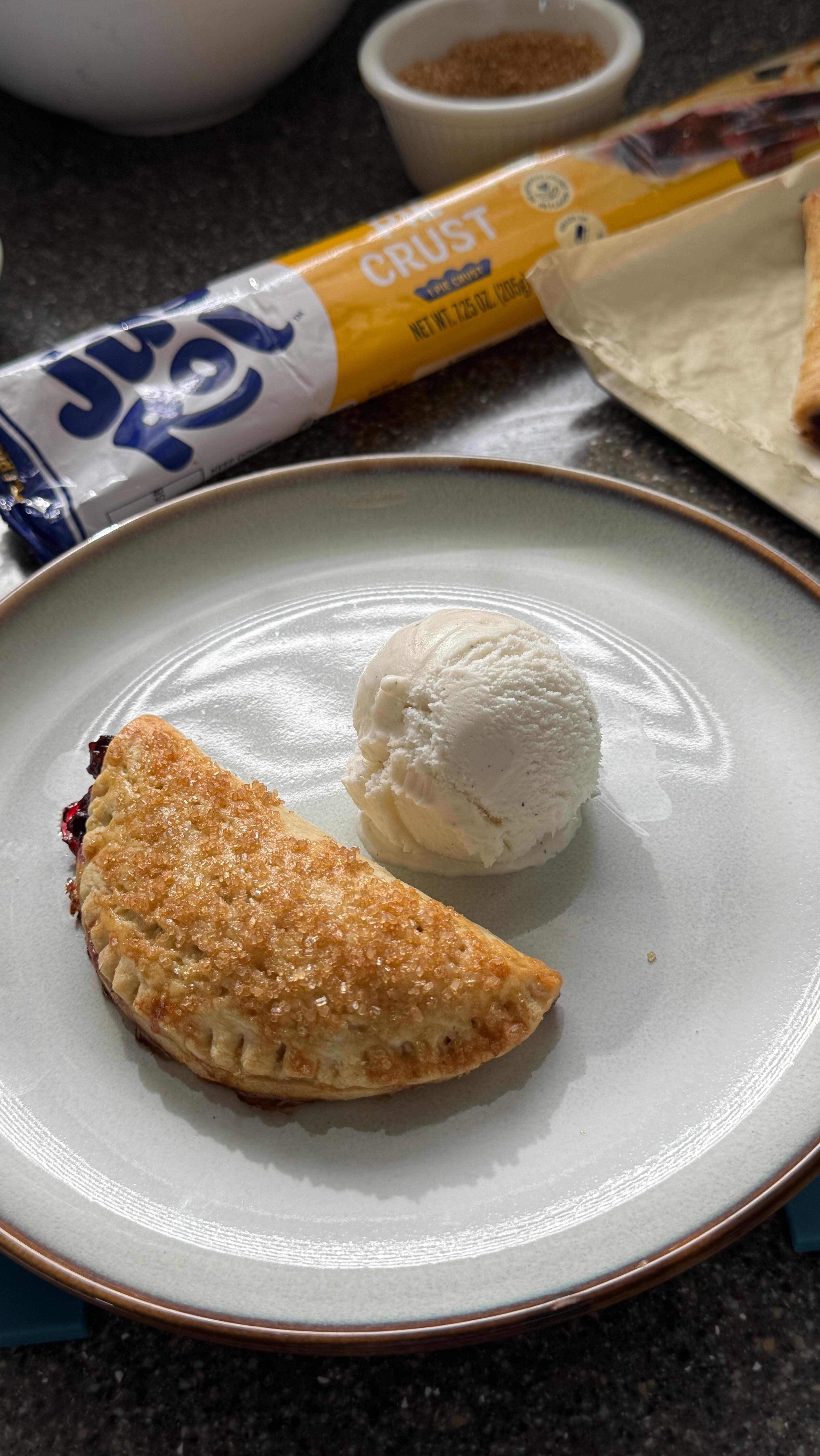 Looking for a Thanksgiving dessert that everyone will love? 🥧 These ...