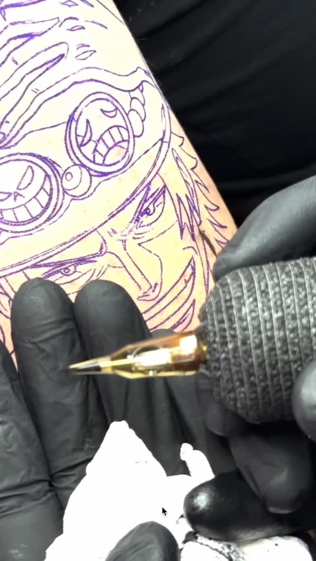 LINING WITH A 3RL 🏽 Machine used: @acus_tattoomachines C2 Machine ...