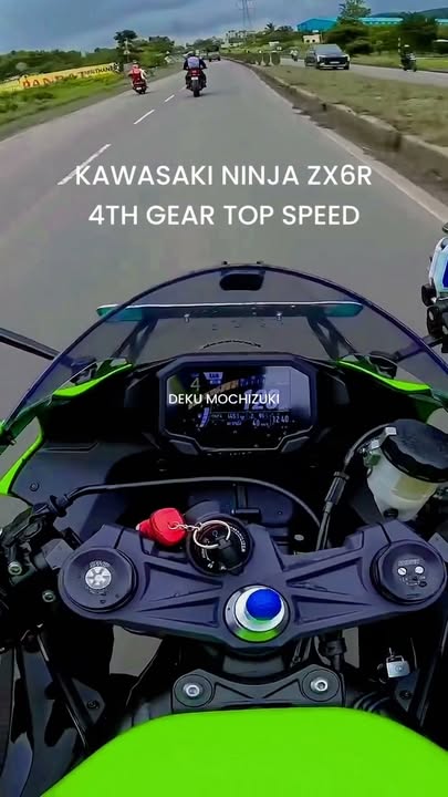 KAWASAKI NINJA ZX6R 4TH GEAR TOP SPEED 🥶 #kawasaki #kawasakininja