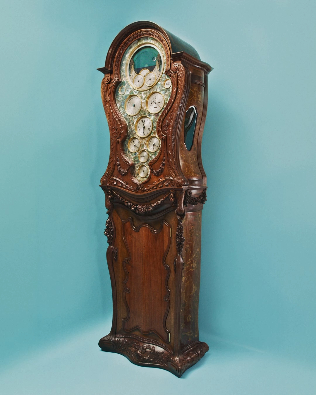 Created in 1893 by Tiffany & Co., the Astronomical clock has kept