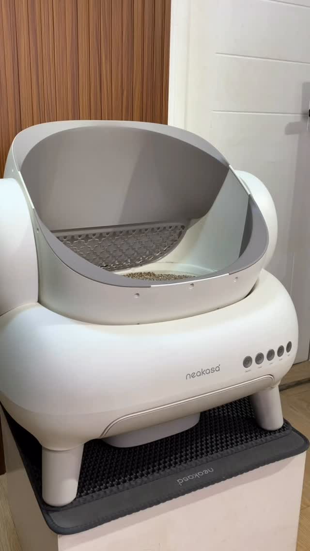 New & Improved M1 Plus 🐾✨, The first and most premium open-top automatic litter box — designed with advanced safety, effortless self-cleaning, and a sleek aesthetic that blends beautifully into your