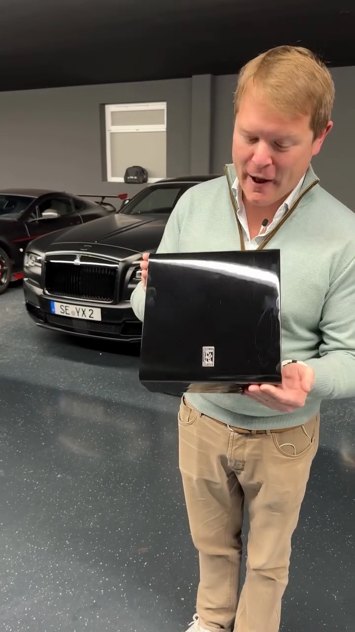 ロールスロイスのBOX Seen the exclusive ROLLS-ROYCE presentation box!? 📦 | Shmee150