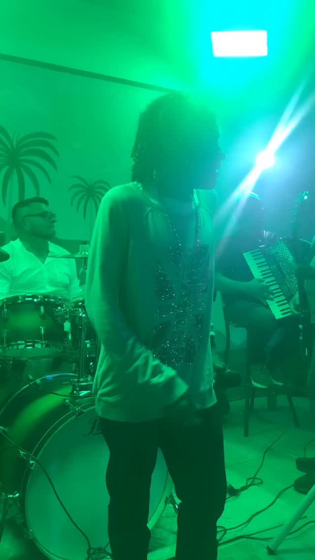 🎶💃🕺 Canindé Carvalho & Caranguejo do Forró cantando o melhor do forró ...