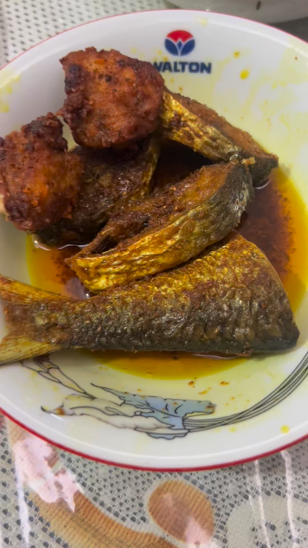 Alhamdulillah Deshi Khavar Looks delicious 😋 | Hossain Romana | Facebook