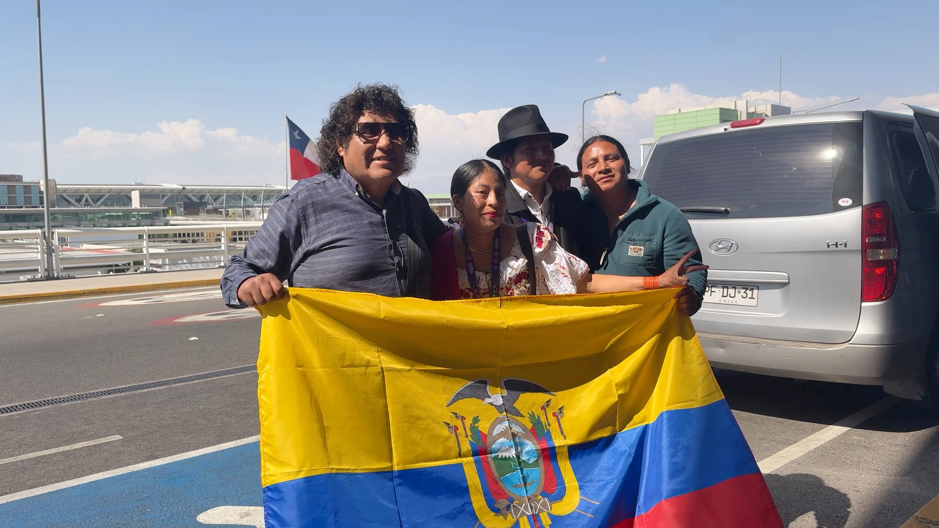 Amigos ya estamos en Chile 🇨🇱 Hoy nos presentamos en el Pawcar Raymi ...