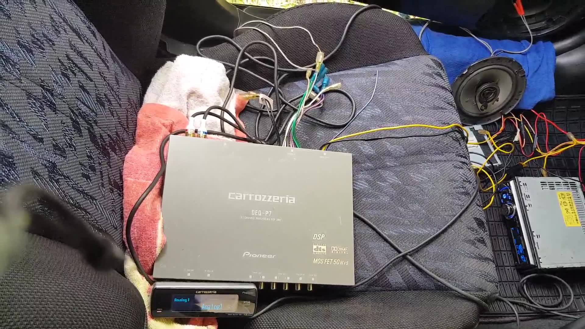 Pioneer Carrozzeria DEQ P7 (processor) + Pioneer Carrozzeria AXM