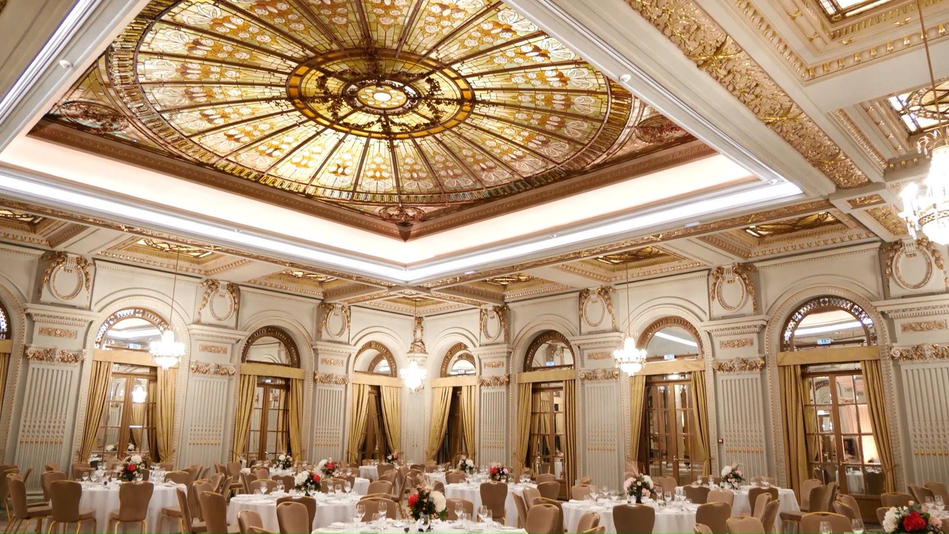 Le Diplomate Ballroom - Dinner Reception | chandelier, dinner, ballroom ...