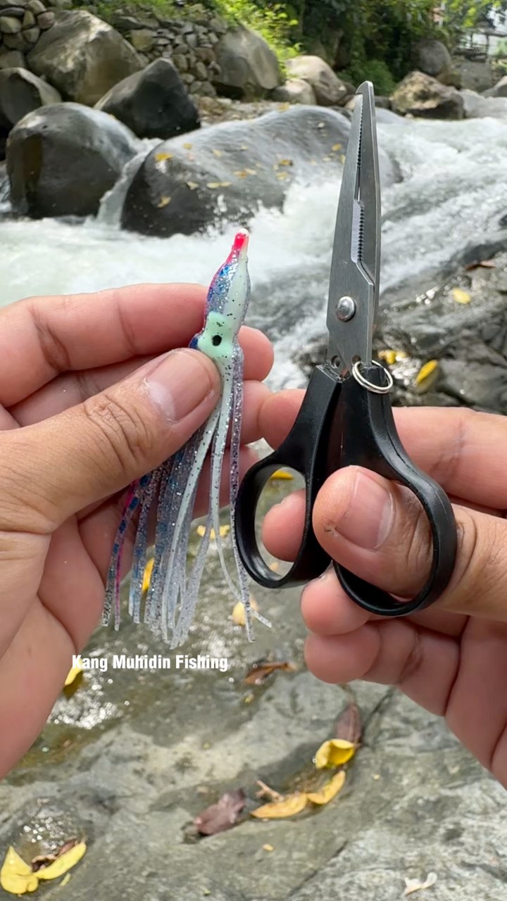 Easy Soft Lure Rigging Techniques for Beginners👍👍 . #fishingknots # ...