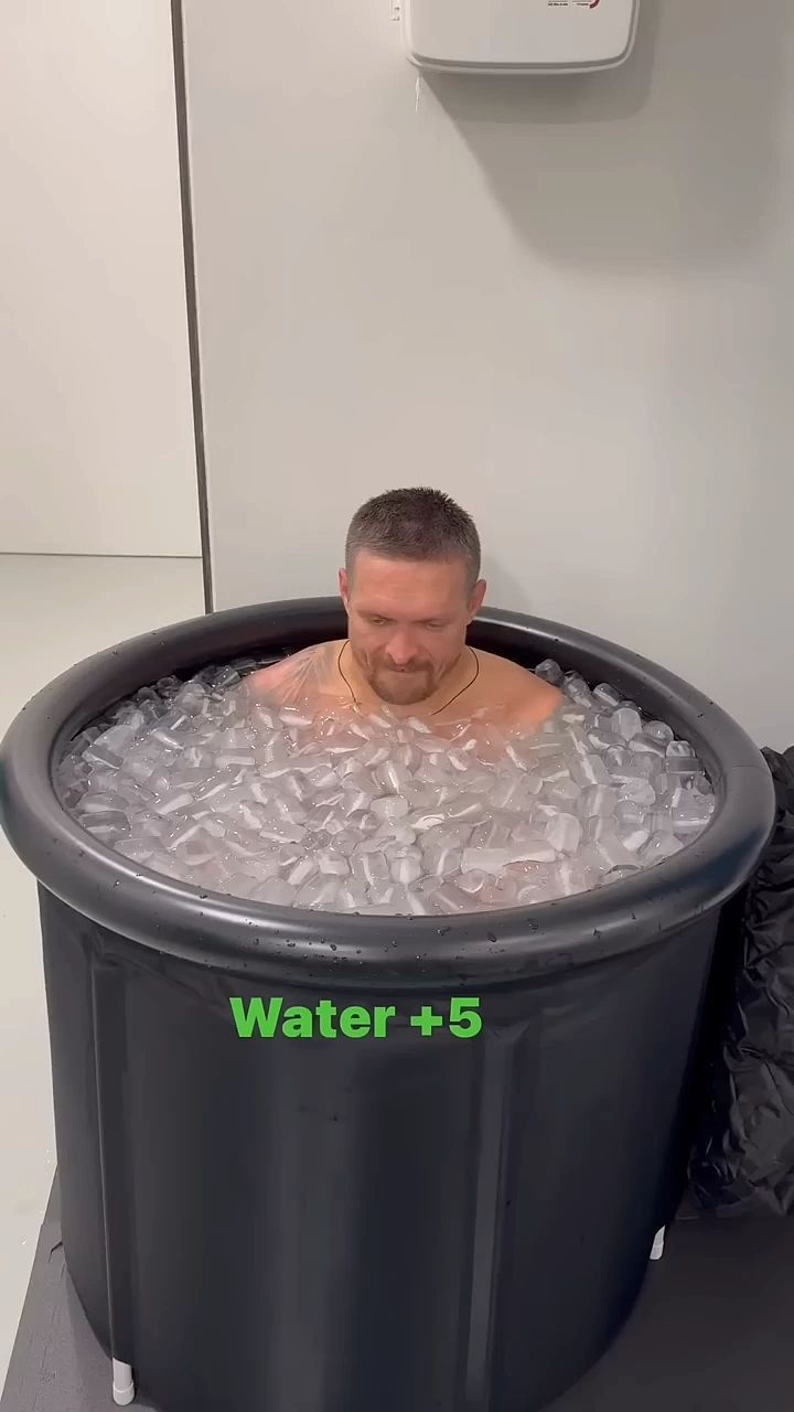 🥶 ICE MODE ACTIVATED Архівні кадри: як Oleksandr Usyk готувався до ...