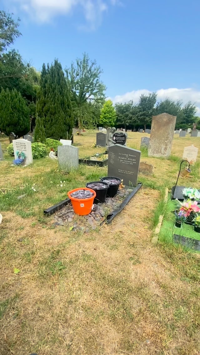 BEFORE & AFTER‼️ Slate headstone chemical clean, lettering repainted ...