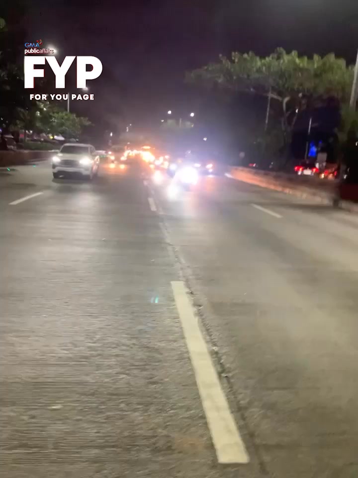 TRAFFIC ENFORCER, SINITA ANG ISANG DRIVER DAHIL SA PAG-CROSS DAW NITO ...