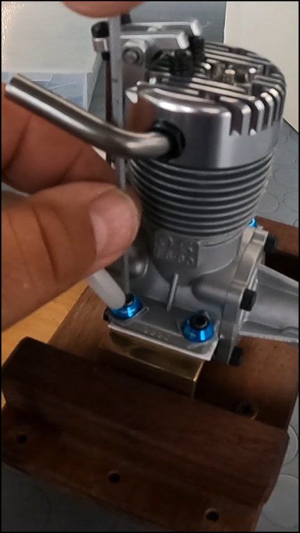 A quick look at the tiny OS FS-26, a fantastic little four stroke