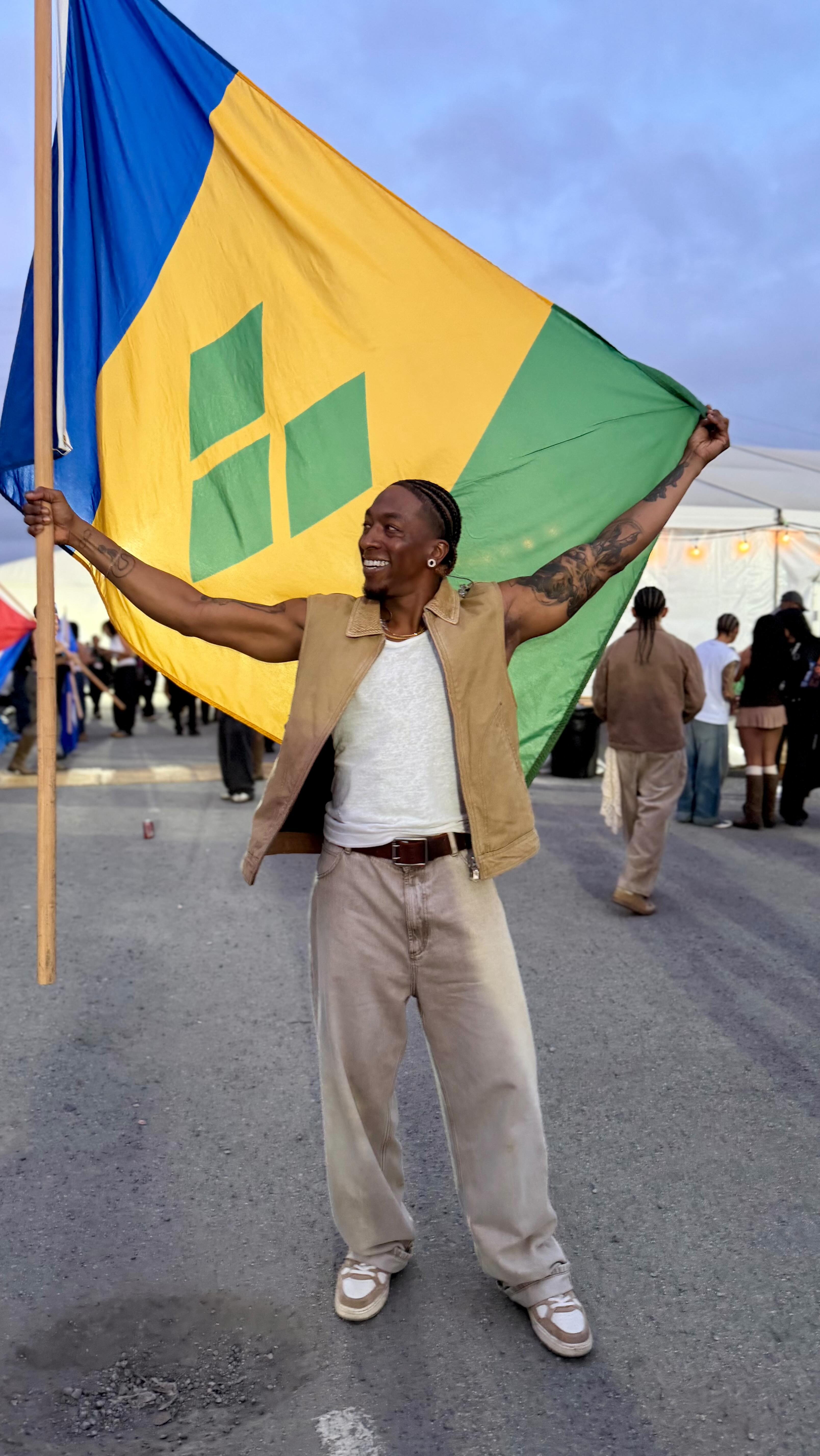🇻🇨 VINCY to the World! 🏃🏾 The feeling of carrying the VINCY flag across ...