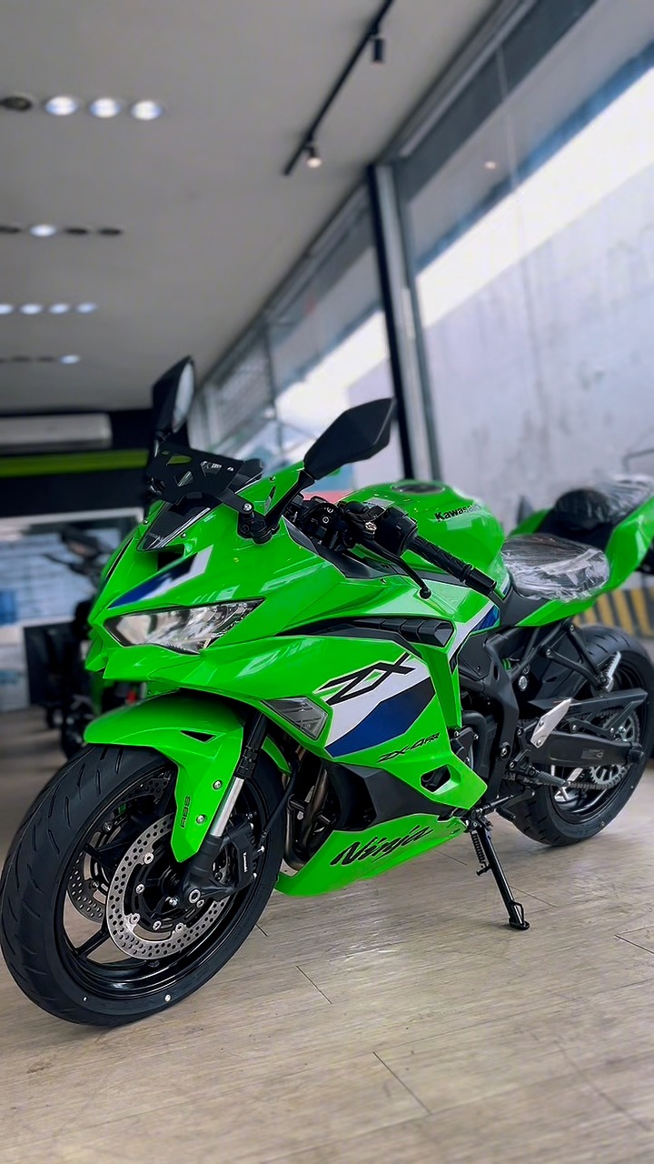 Ready for track-like performance on the streets? The 2026 ZX-4RR