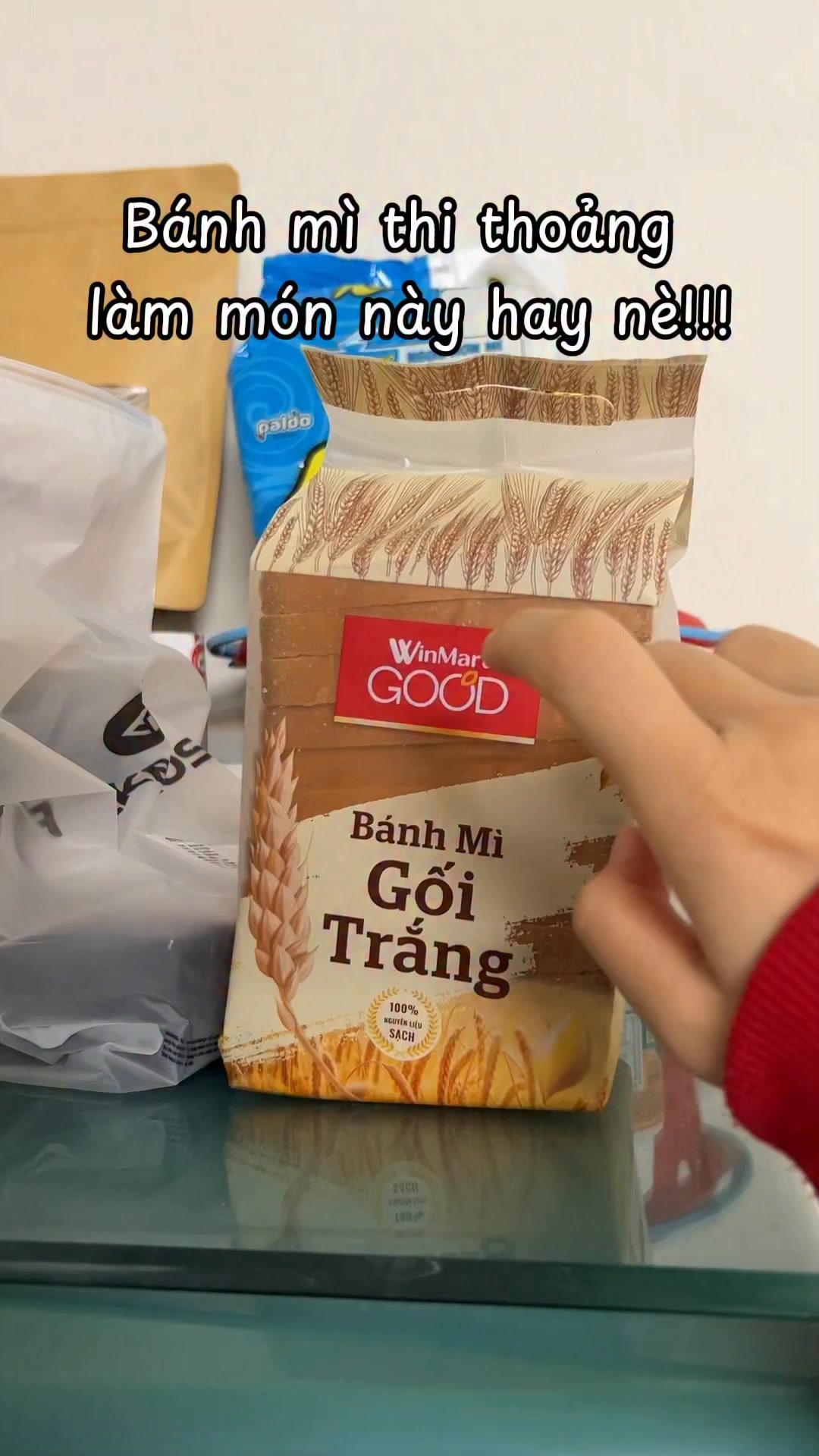 Mọi này lúc ăn là rơi v.ãi tùm lum thoii nhưng mà được cái cũng vui ...