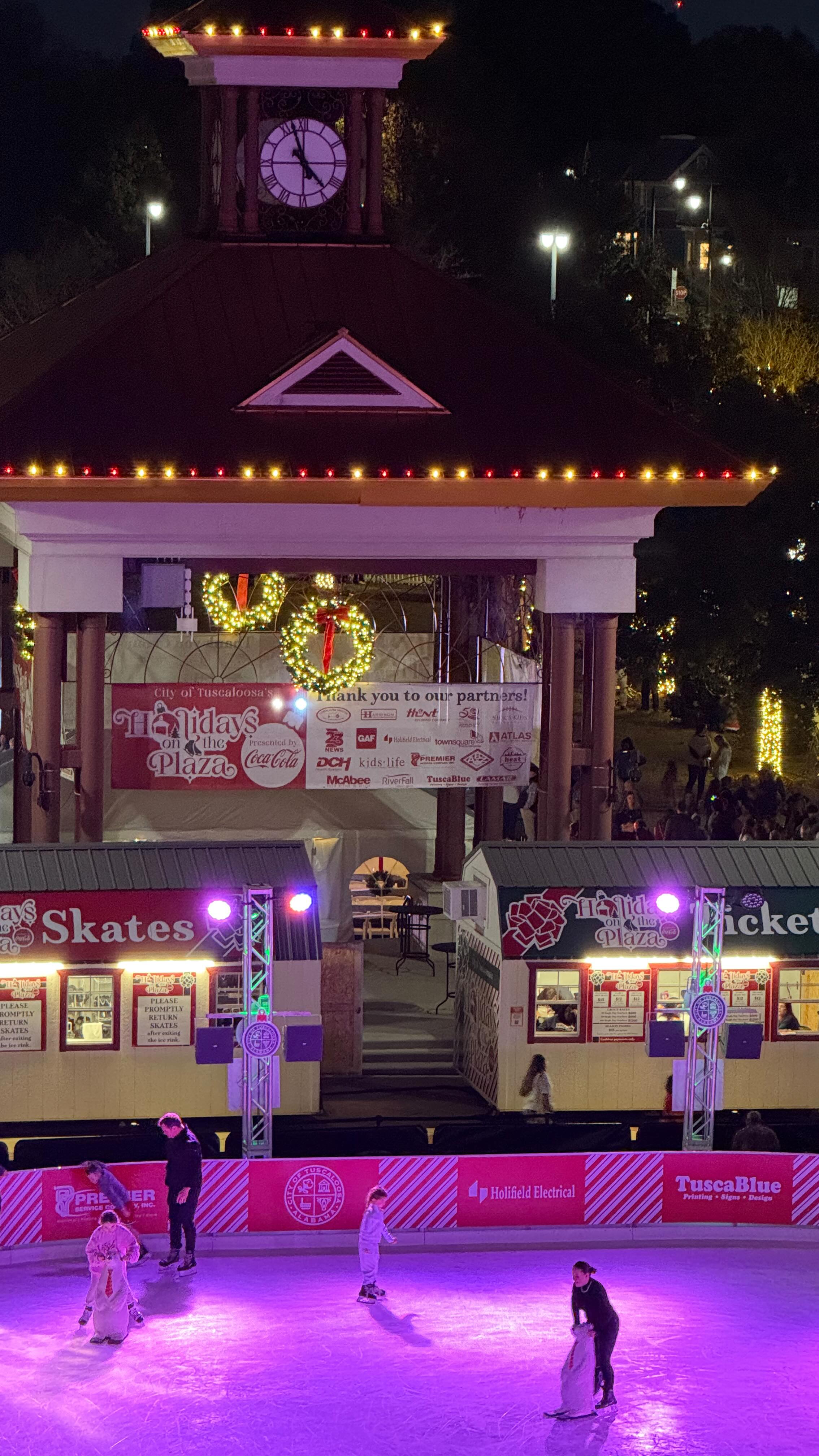 ️ Holidays on the Plaza deserves a spot on your Tuscaloosa winter ...