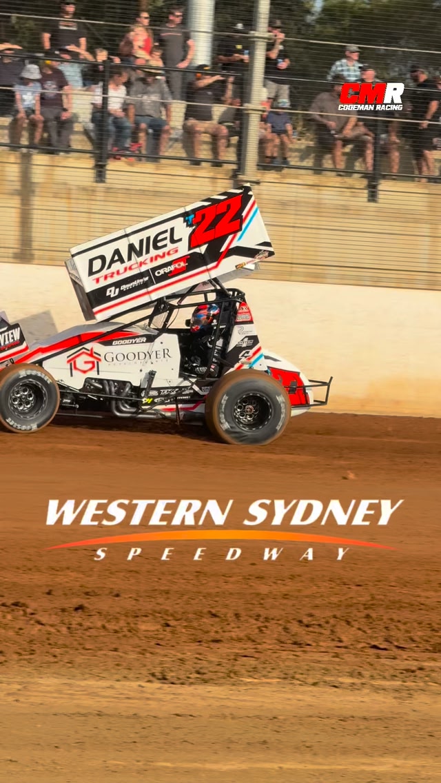 PACKED CROWD HERE AT WESTERN SYDNEY SPEEDWAY 🔥 #sprintcarracing # ...