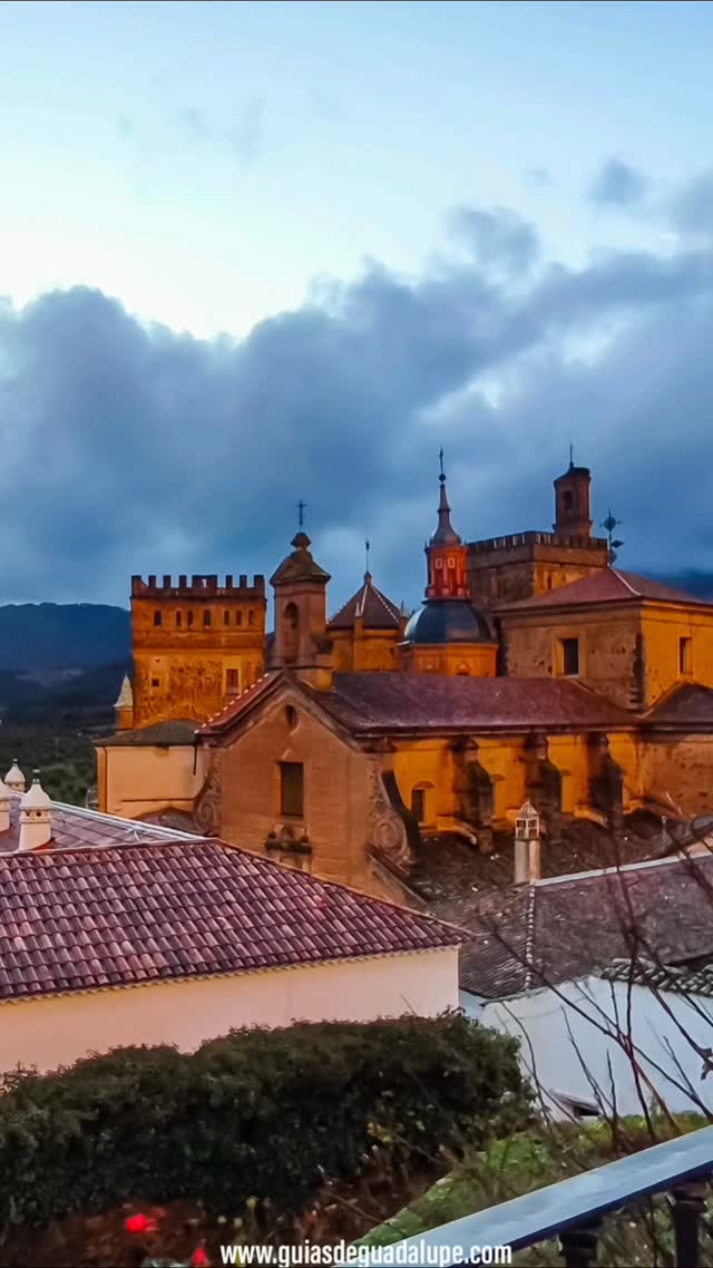 La fotos no reflejan el hermoso espectáculo que hemos vivido esta tarde ...