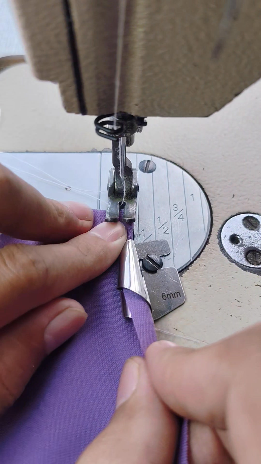 Sewing technique for hems using a folding funnel #sewing # ...