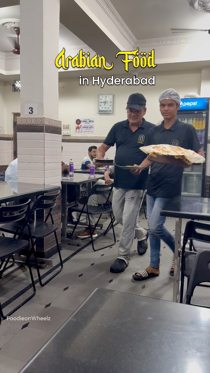 Arabian Biggest Roti in Hyderabad 😱🔥 #arabianfood #hyderabad # ...