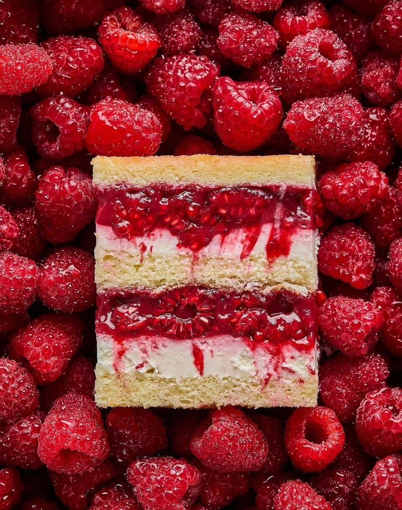 #raspberry #rasberrycake #rasberries | Raluca Denisa Cazacu | Facebook