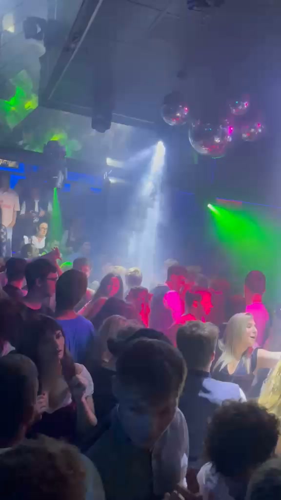 Auf geht`s zur Zwieseler Glasnacht !!!, Und ab 23 UHR ins eaZy !!!, Am Freitag, den 14.08.2025 ab 23 Uhr im eaZy Zwiesel mit den DJ`s MARSCHEL BROS. | eaZy Zwiesel - dance, lounge, events