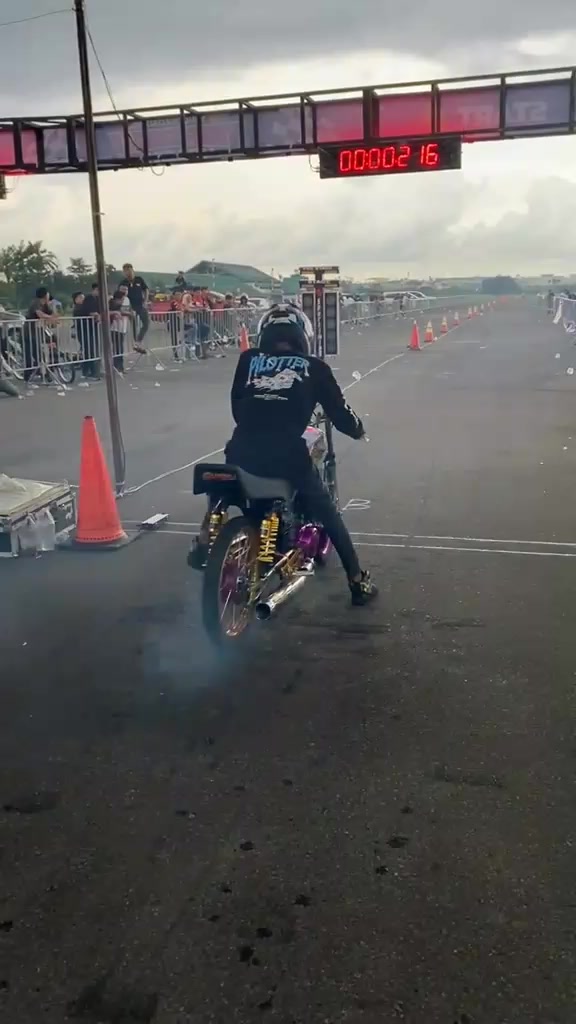 Drag racing 2tak RX-King mengerikan 😱😱😱 #rxking #2tak #racing #sport # ...