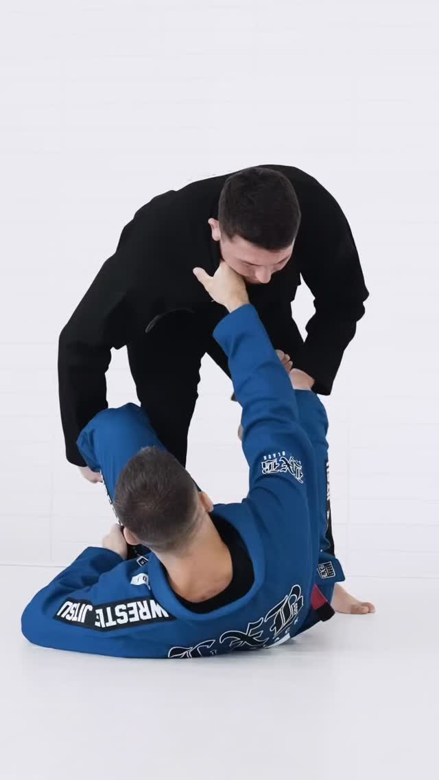 If you learn to get under the legs using DLR to X-GUARD elevation this ...