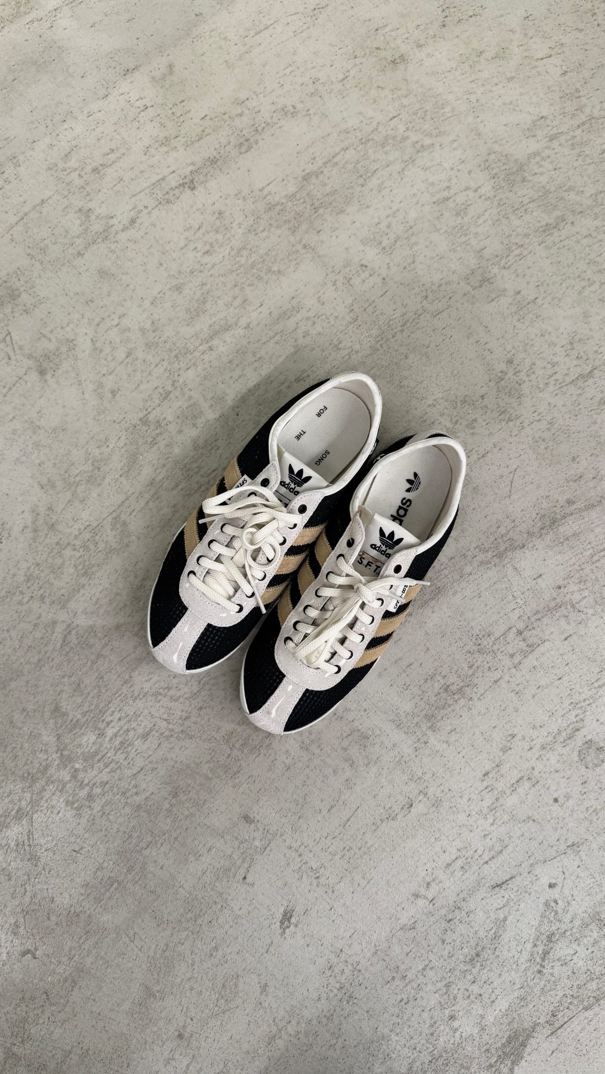 Unboxing @adidasoriginals Song for the Mute Tokyo W SFTM in Core 