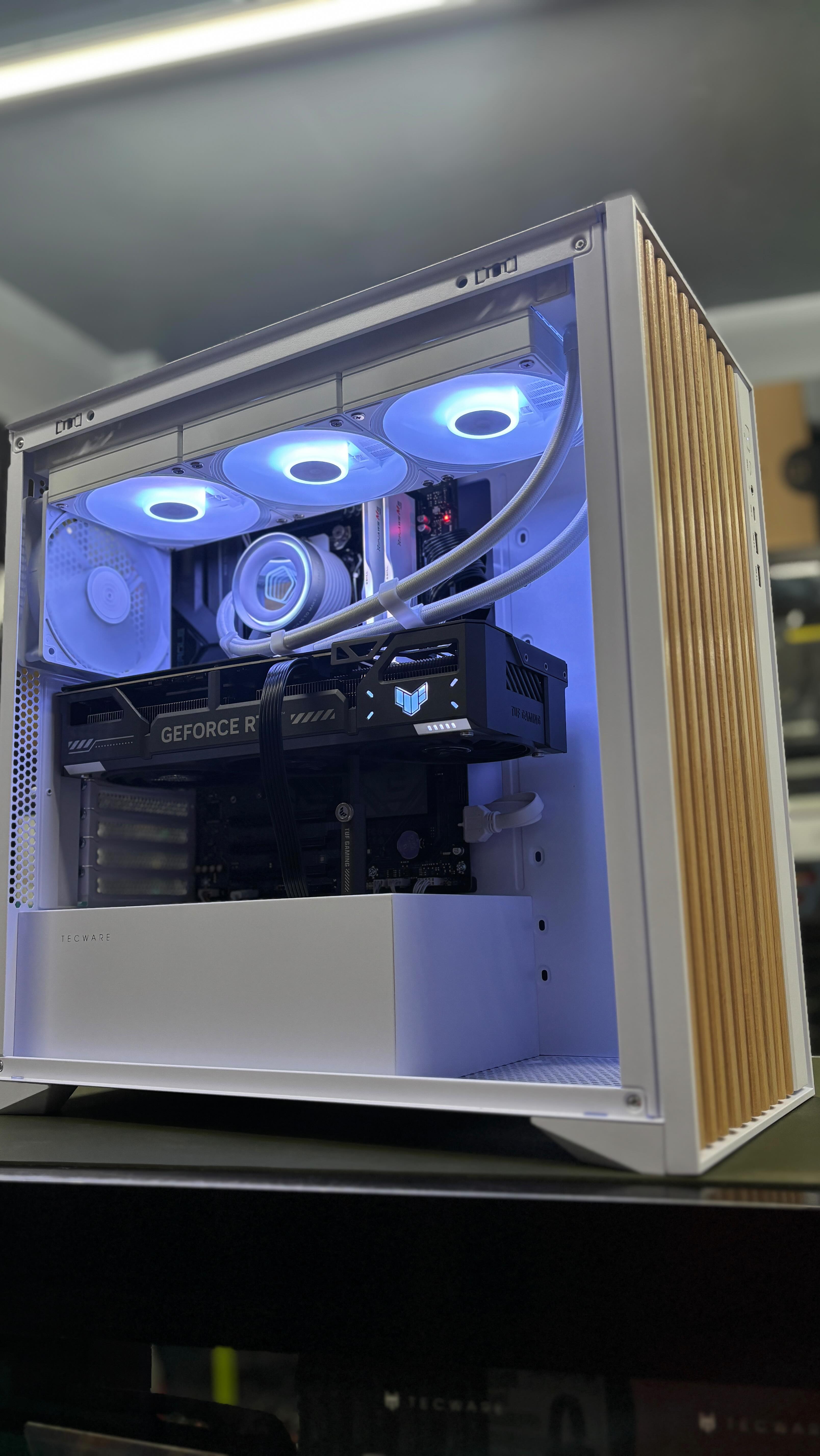 Clean white build #PoweredByASUS #CustomPC #GamingPC #PCBuild ...