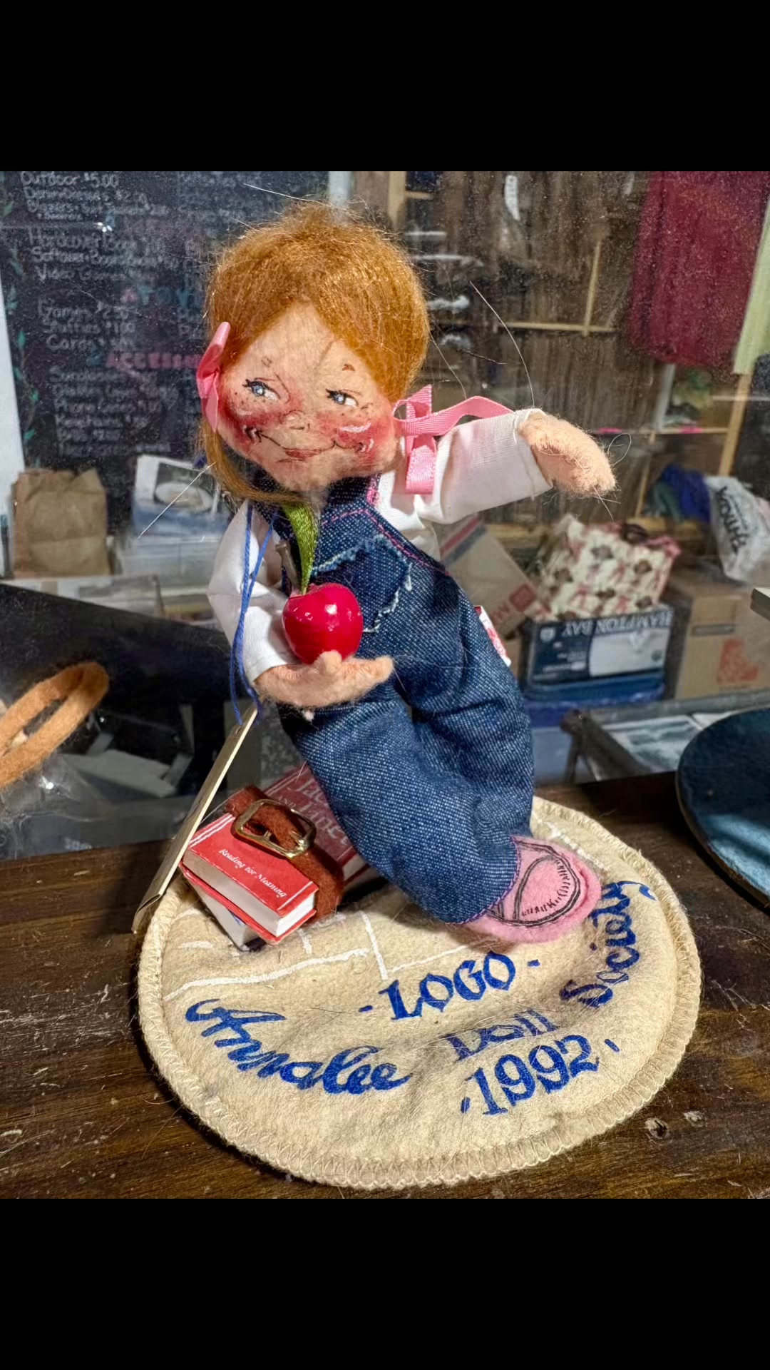 ヴィンテージ 　アナリードール　アメリカ Wow! Spotted these beautiful vintage Annalee Dolls in our thrift