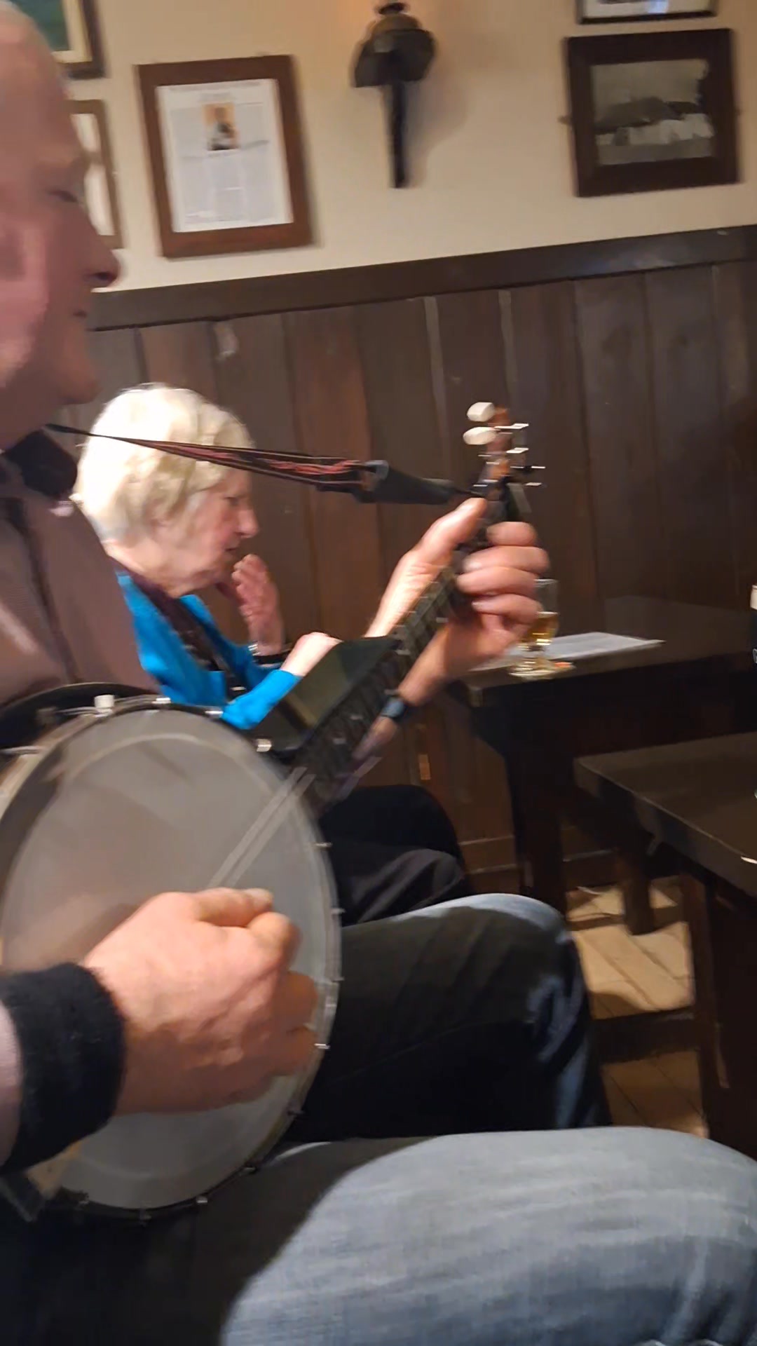 Patsy Fagan singing Black Velvet Band at our session in Boggans Bar ...
