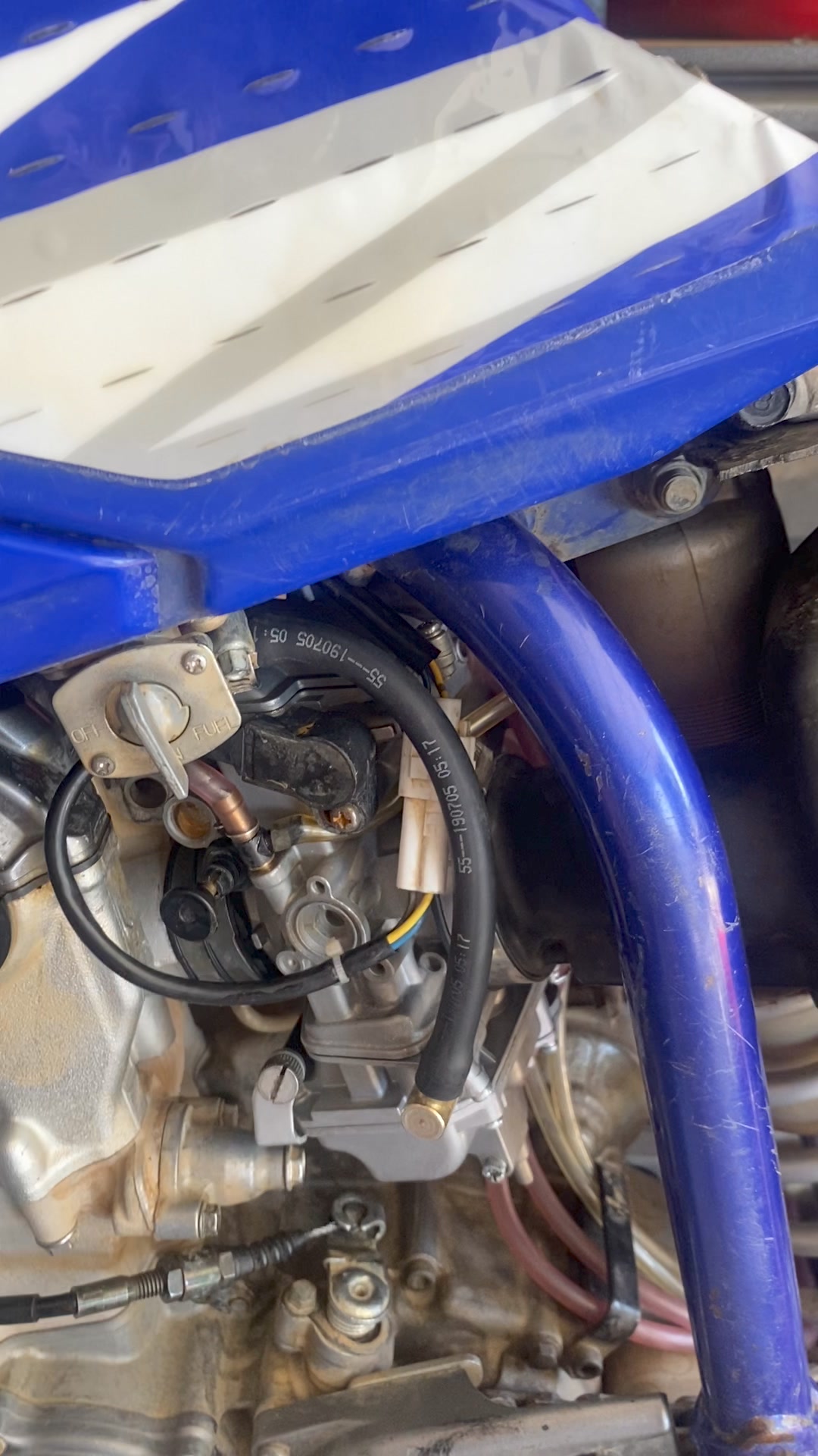 RFZ 250 bogs down when you snapp the throttle back I've tried