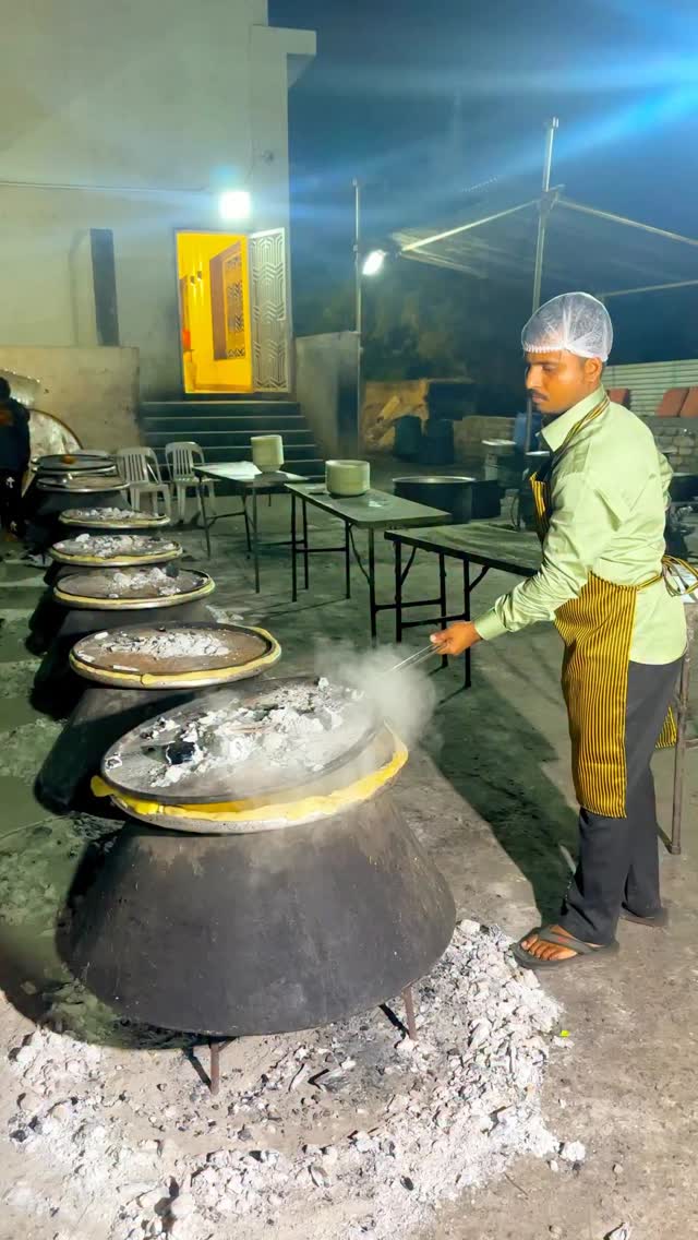 Menu tha itna rich ki har dish ek masterpiece thi — Sahi Cheese Roll ...