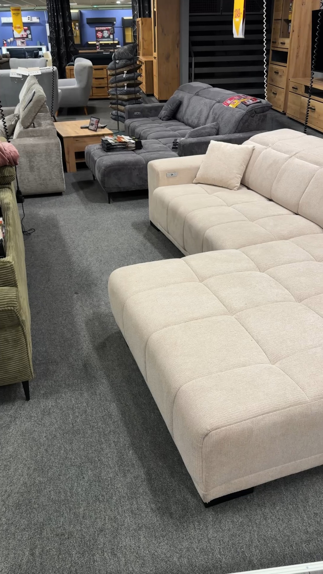 Wer will das haben? Was bietet Ihr?, #sofa #wohnzimmer #möbel #wohnen #deko #wohnidee #BudgetFriendly, #Schnäppchen #poco | POCO Einrichtungsmärkte