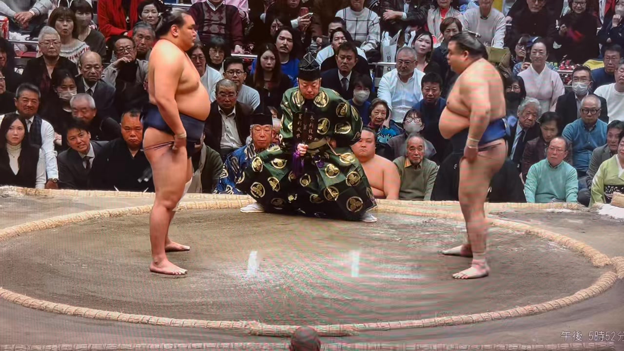 初場所 11日目 豊昇龍 vs 高安 | SUMO (大相撲）