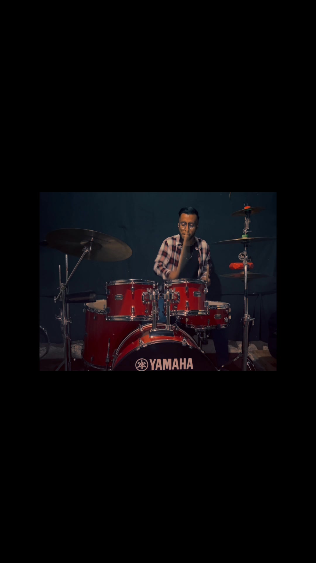 Iván Reyes baterista
